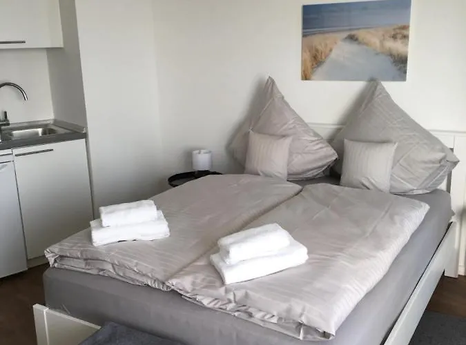 Apartment 9, Og 23
